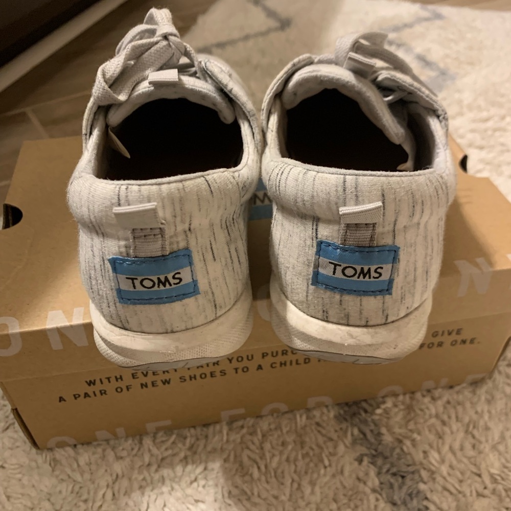 Used - Picture 3 of 5